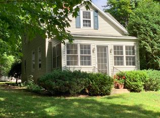 15 Hubbard St, Lenox, MA 01240