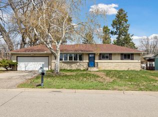 1483 Centennial Dr, Roseville, MN 55113
