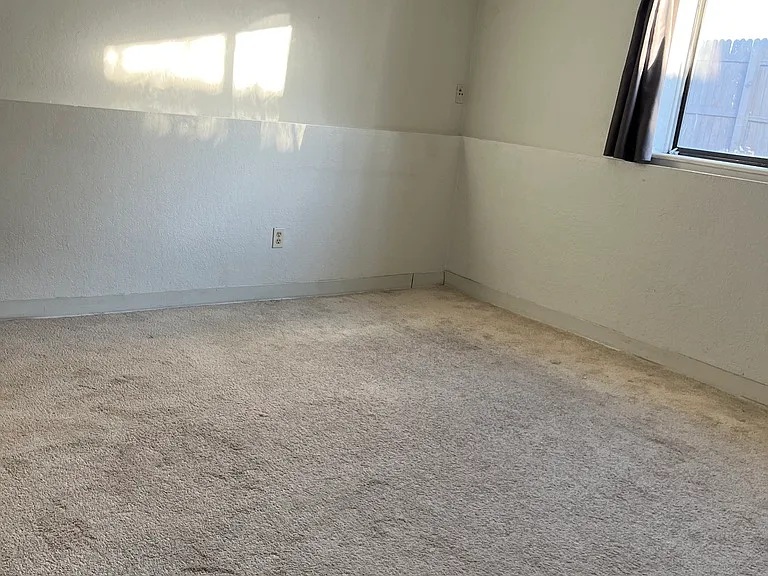 126 Yank Way #E — Photo 7