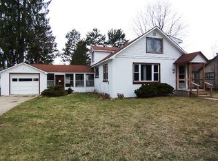 843 N Main St, Evart, MI