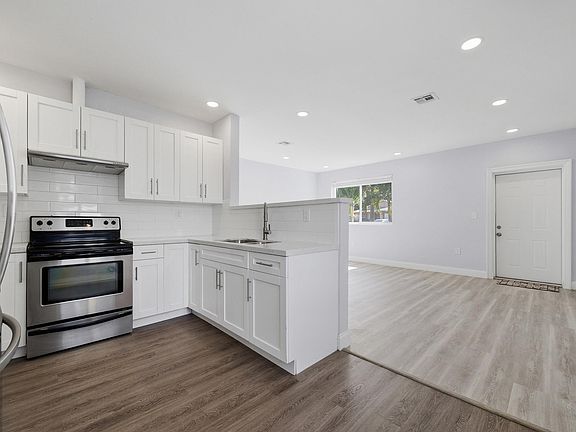 4th image of 233 NW 6th Avenue