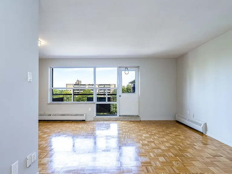 150 Culford Rd #1BR — Photo 1