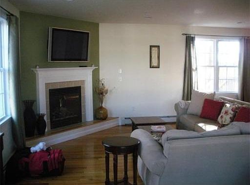 4th image of 10 Parker Ln