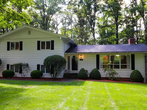 129 W Hill Ter, Painted Post, NY 14870