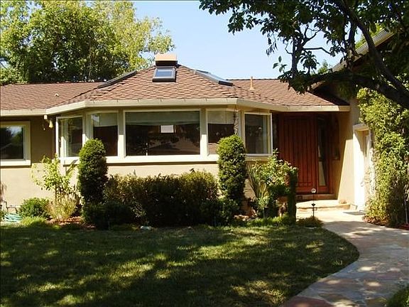 3rd image of 6753 Crosby Ct