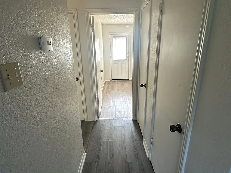 811 N 5th St #A — Photo 6