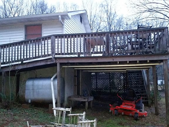 side view with wheelchair ramp