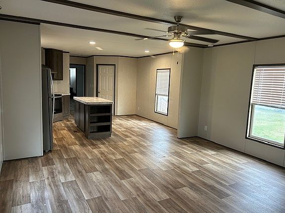 4th image of 75 Morningside Dr