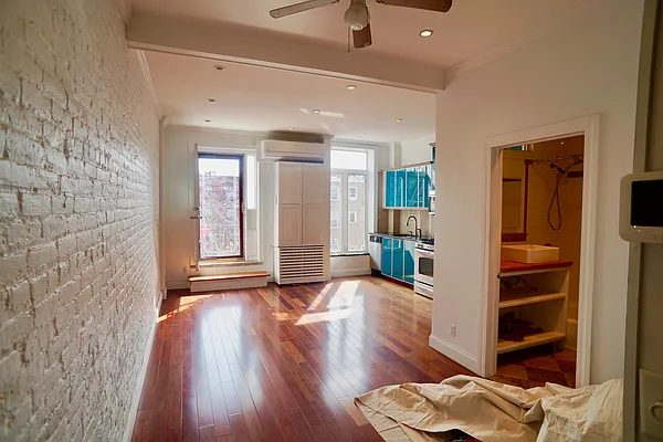 Rented by Corcoran | media 15