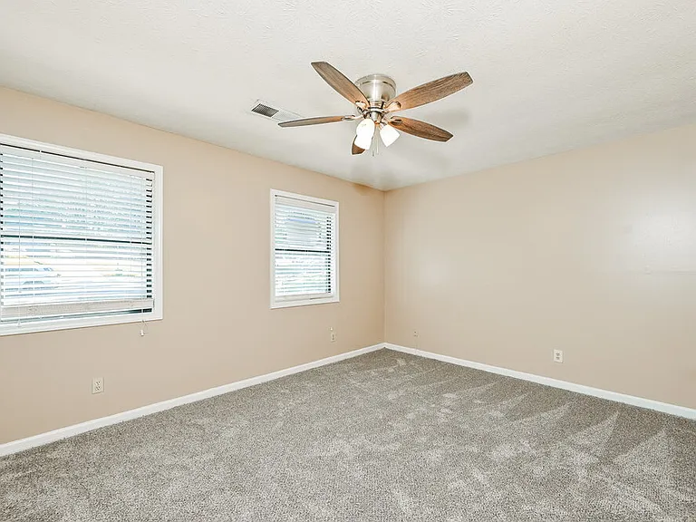 5088 Phillip Ct — Photo 10