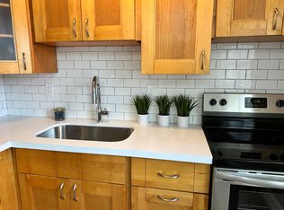 110 SE 7th St APT 8, Hallandale Beach, FL 33009
