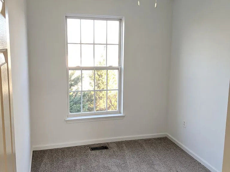 6516 Daytona Ct #F-203 — Photo 33