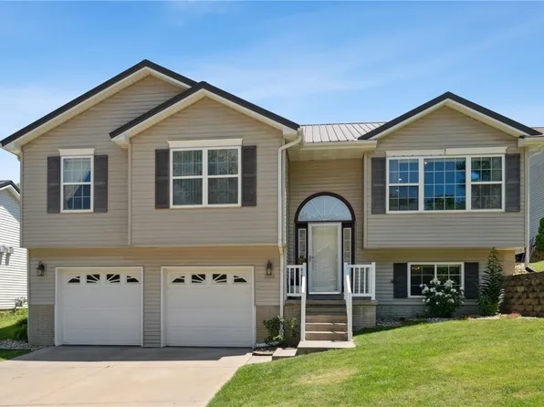 1318 34th St SE, Cedar Rapids, IA 52403