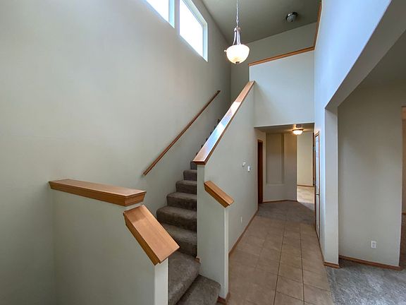 5th image of 18006 97th Avenue Ct E