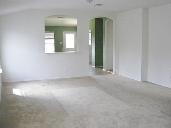 2nd image of 110 Camellia Dr