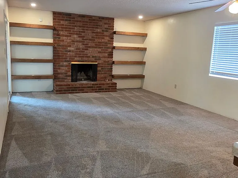 3824 Christmas Tree Ln — Photo 2