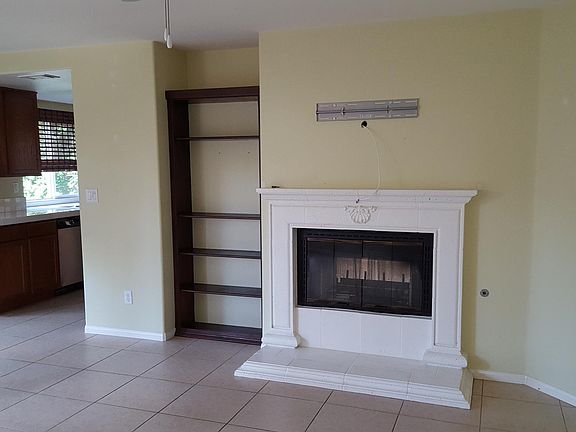 5th image of 3261 San Tomas Dr