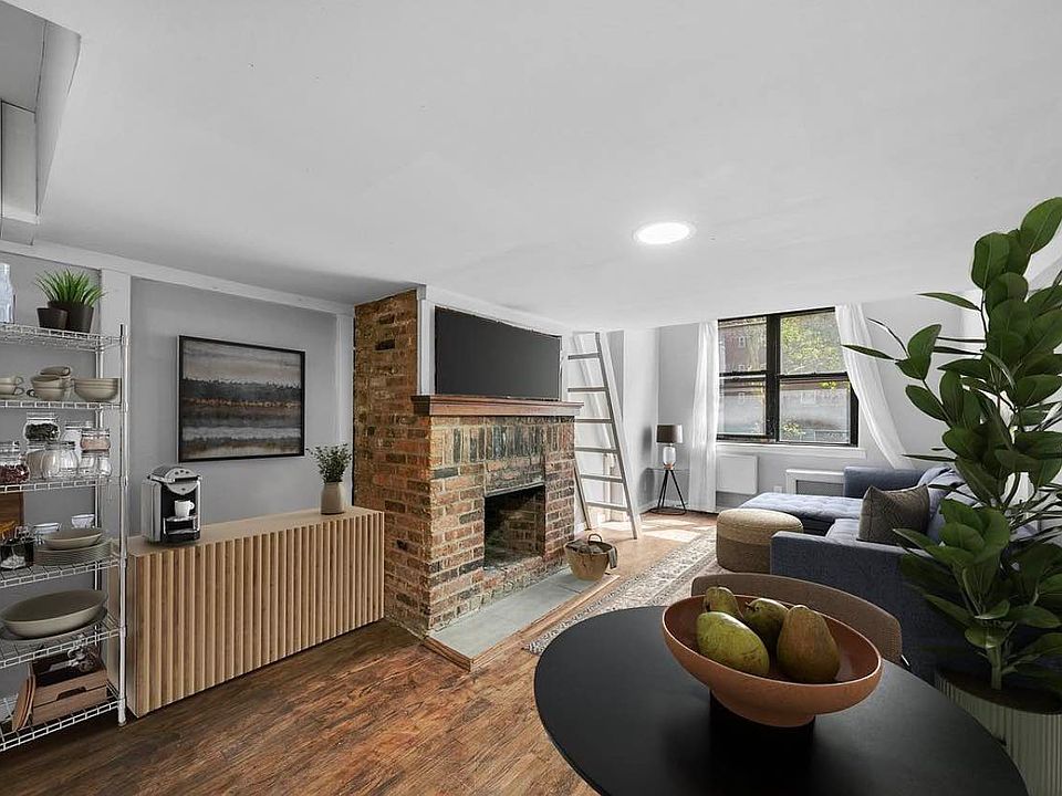 1st image of 307 W 29th St APT 1B