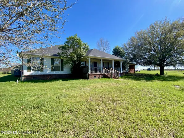 1133 Hancock Rd, Lucedale, MS 39452