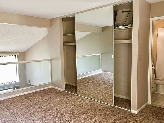 4th image of 9631 Harbour Cove Ct