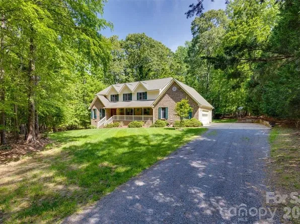 17330 Youngblood Rd, Charlotte, NC 28278
