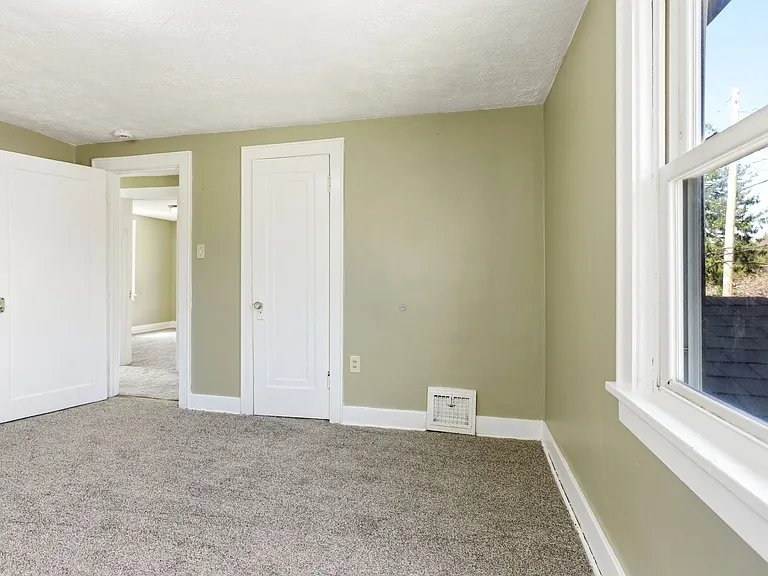 766 Lafollette St — Photo 13