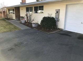 10030 McGuire Ave, Klamath Falls, OR 97603