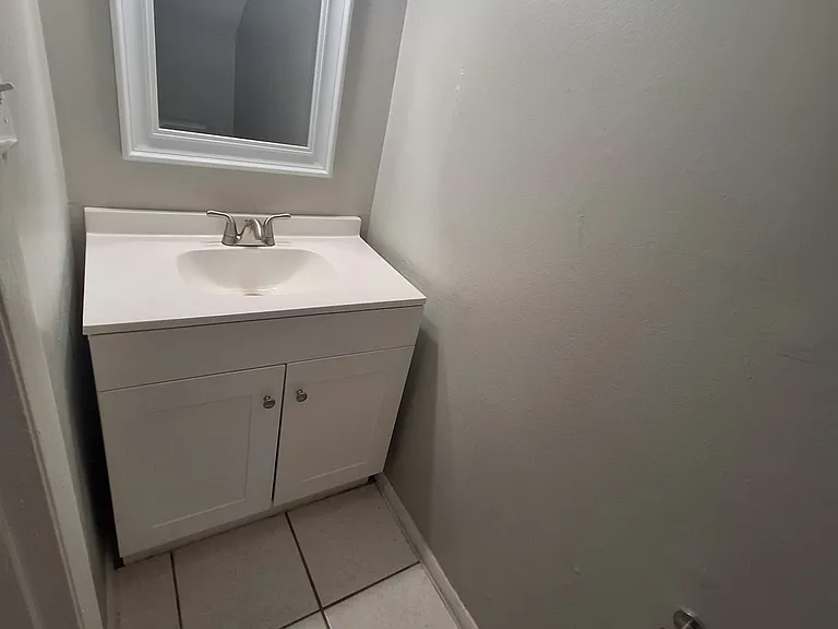 919 E Orange St #B — Photo 21