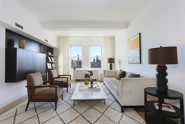 Sold by Corcoran | media 14