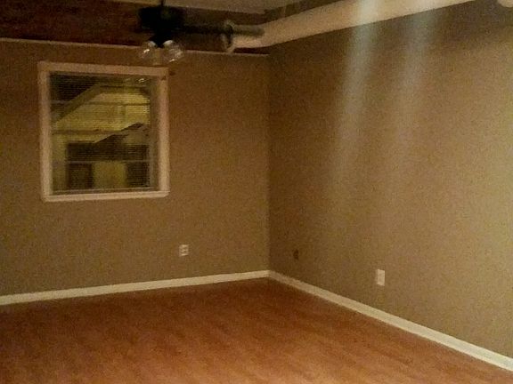 3rd image of 501 N Main St APT 4