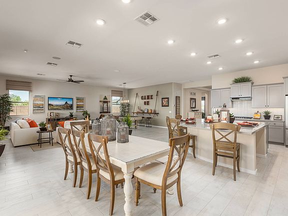 Interior Dragoon Living