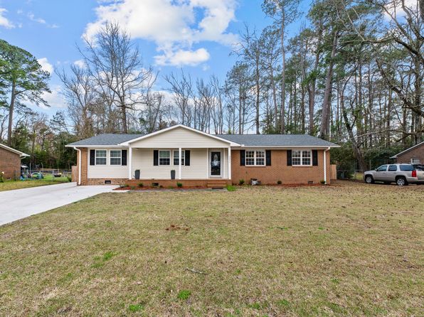 2211 Steeple Chase Dr