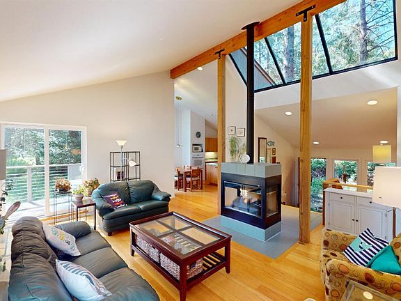 2nd image of 918 River Beach Road