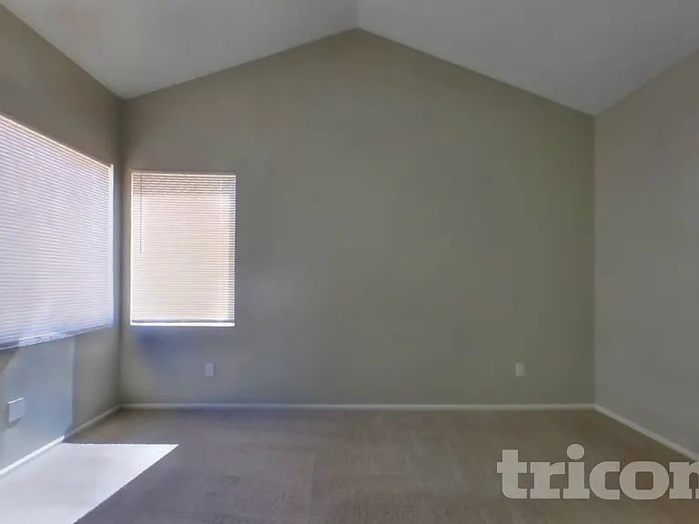 5214 E Fountain St — Photo 16