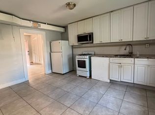 211 W 3rd St, Plainfield, NJ 07060