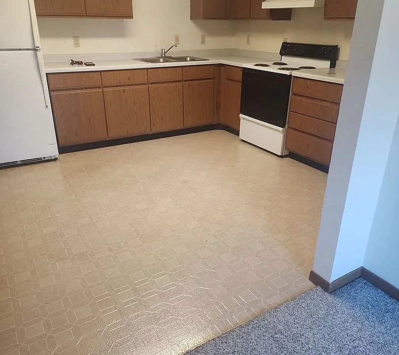 488 N Welco Dr #24
