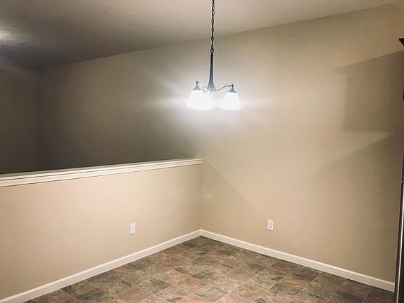 3rd image of 5021 Del Mar Ln