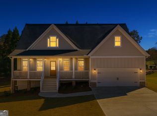 105 Bob White Dr, Calhoun, GA 30701