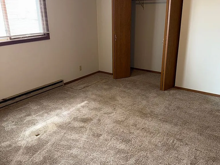 2319 Meadow Ln — Photo 9