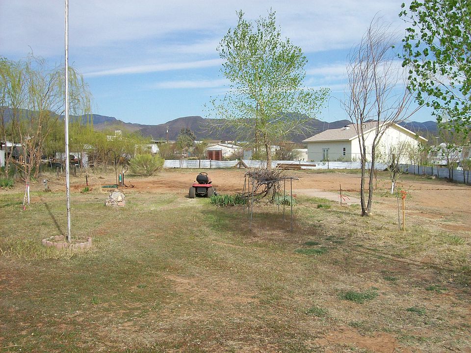 2nd image of 143 Hohokam Ln
