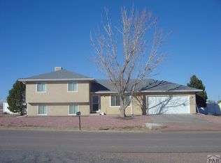 1089 W Desert Sage Dr, Pueblo West, CO 81007