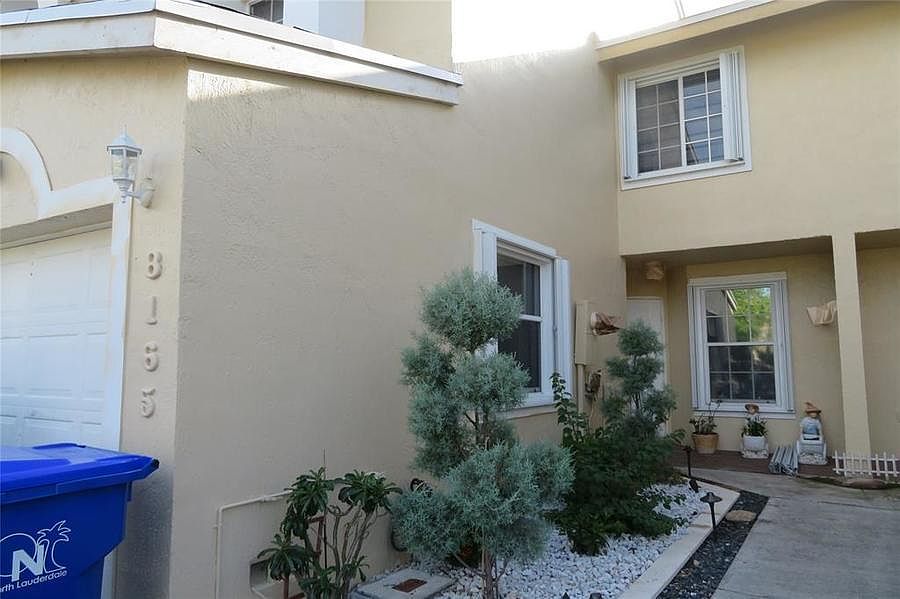 1st image of 8165 Southgate Blvd