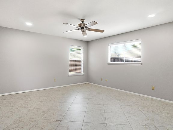 4th image of 4861 Ledgestone Ct