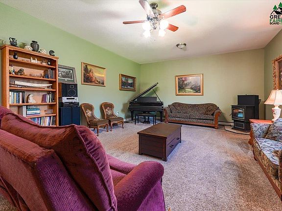 2nd image of 1920 Long Cir