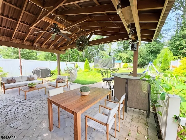 304 W Linden Ave — Photo 22