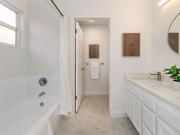 4th image of 106 Amelia Way