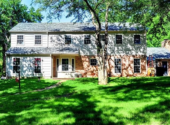 2nd image of 20 Timbercreek St