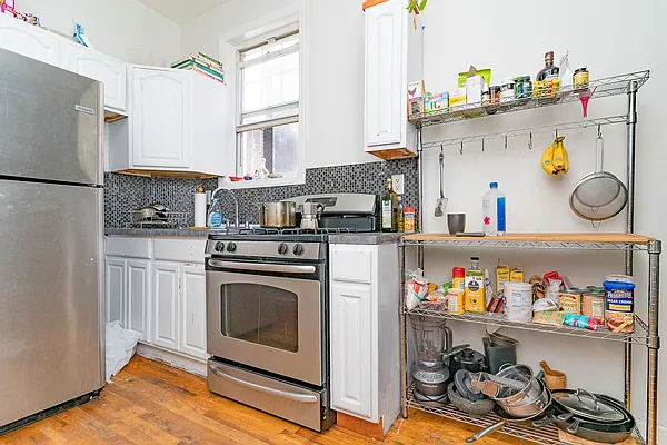 Rented by MySpaceNYC | media 12