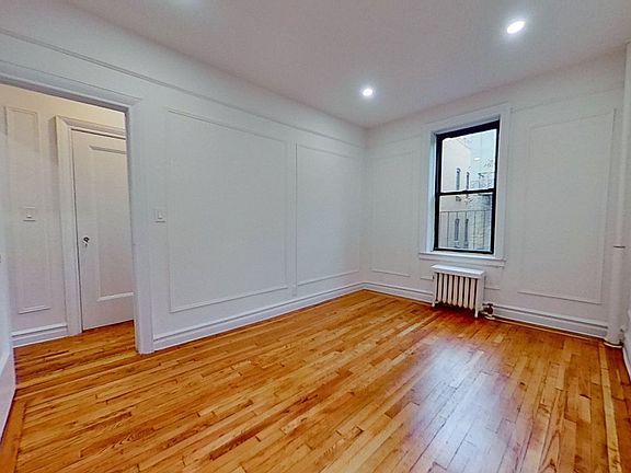 2nd image of 332 E 84th St APT 4D