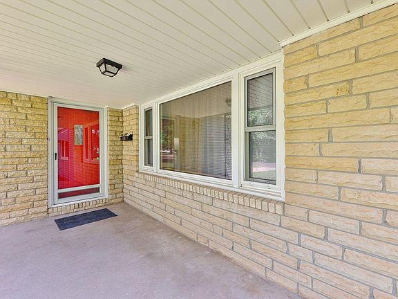 5th image of 1508 N Park Ln